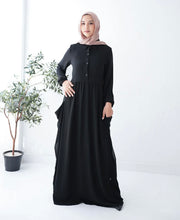 Button & Pockets Abaya